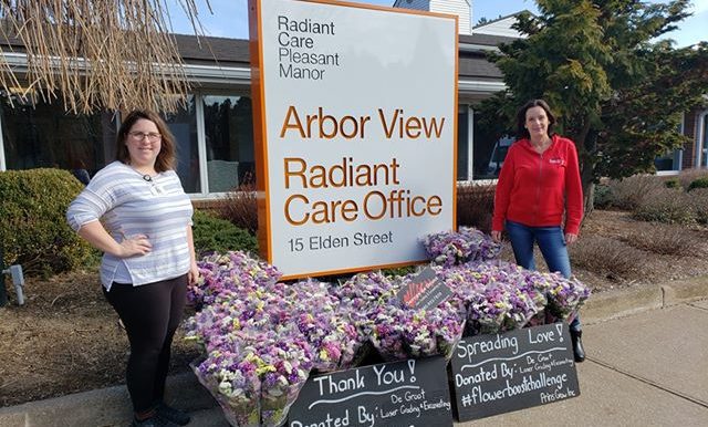 #flowers4heroes campaign